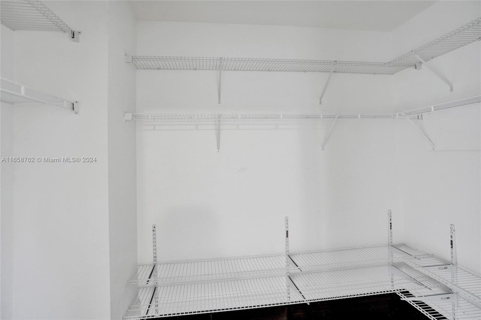 7400 Palomino Dr # 5 Unit: 517-5