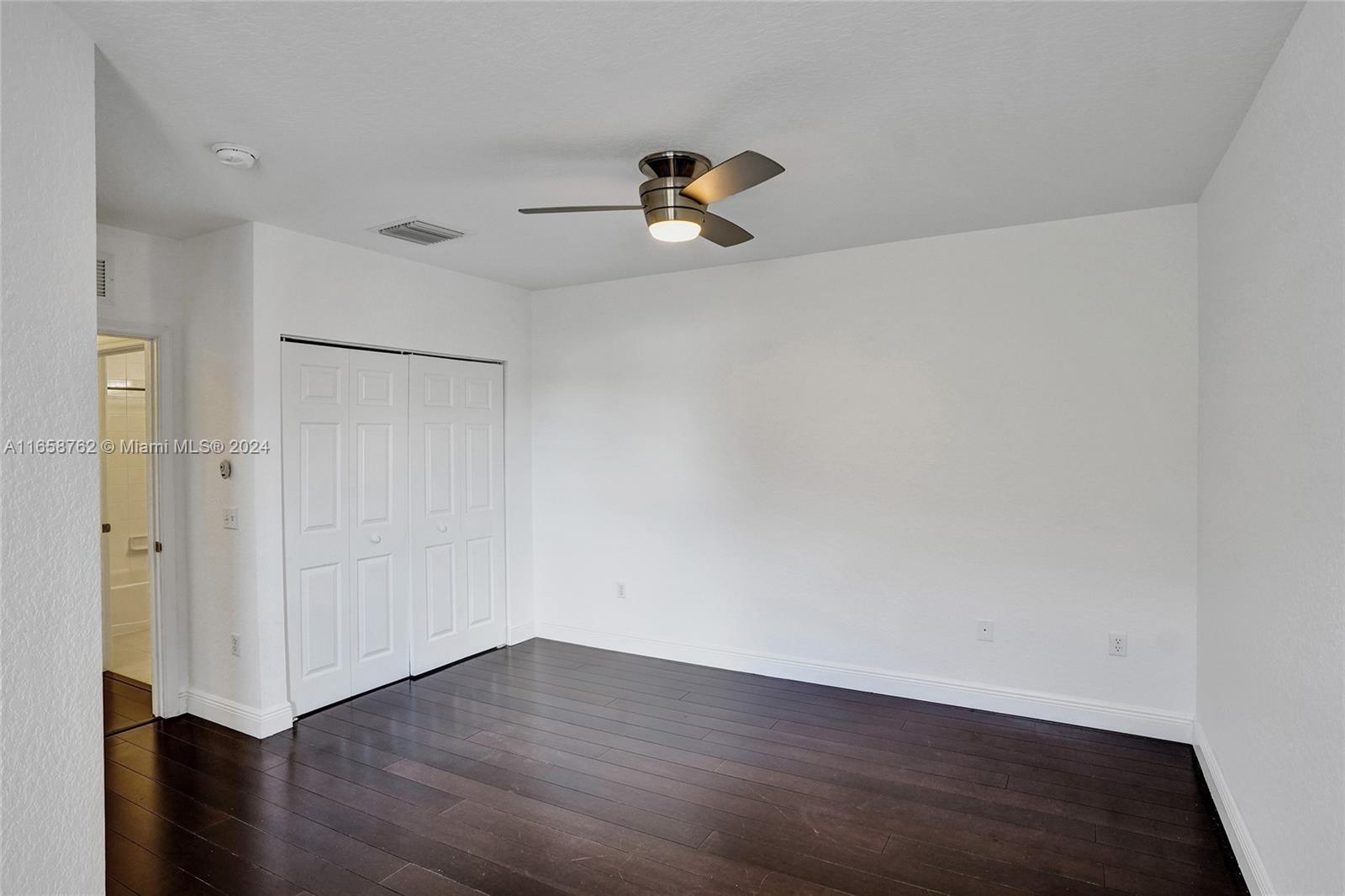7400 Palomino Dr # 5 Unit: 517-5