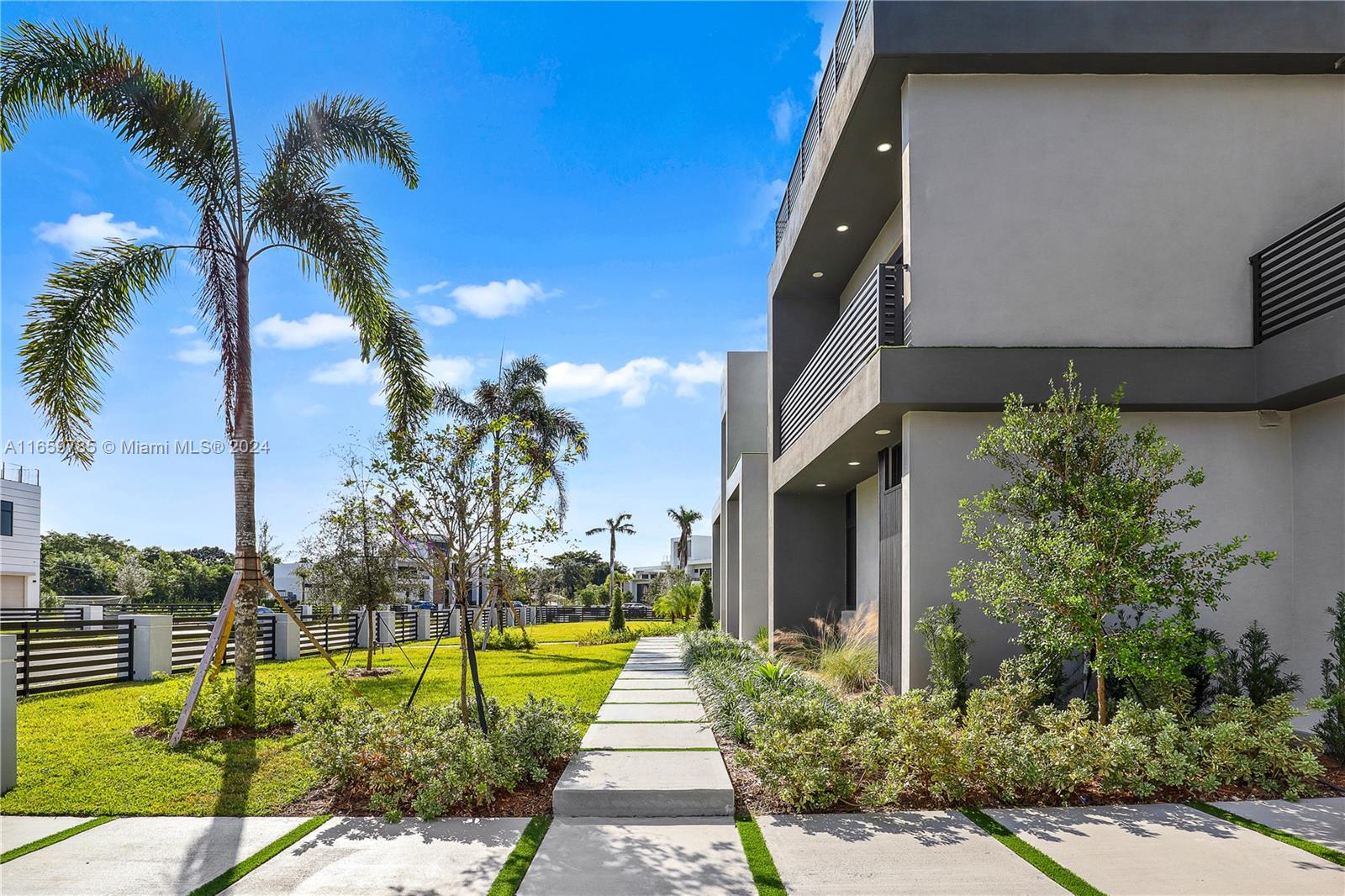 2311 SW 108th Ter