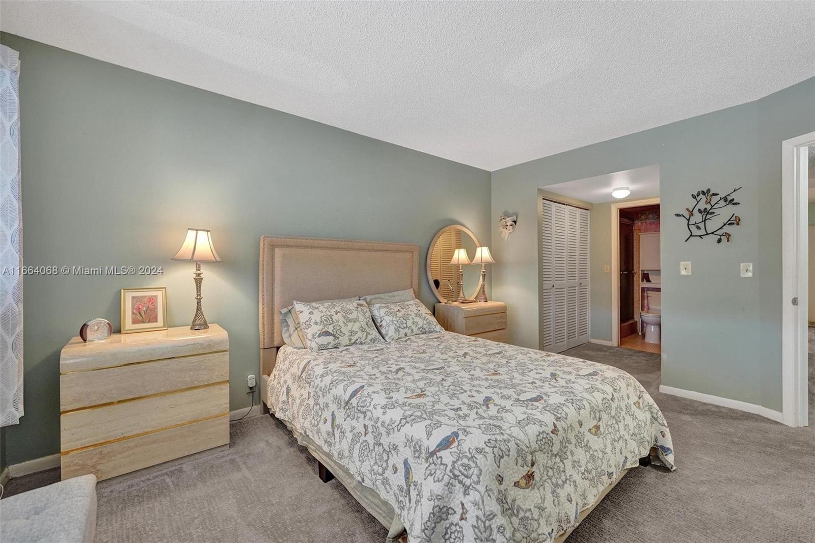 300 Golden Isles Dr # 315