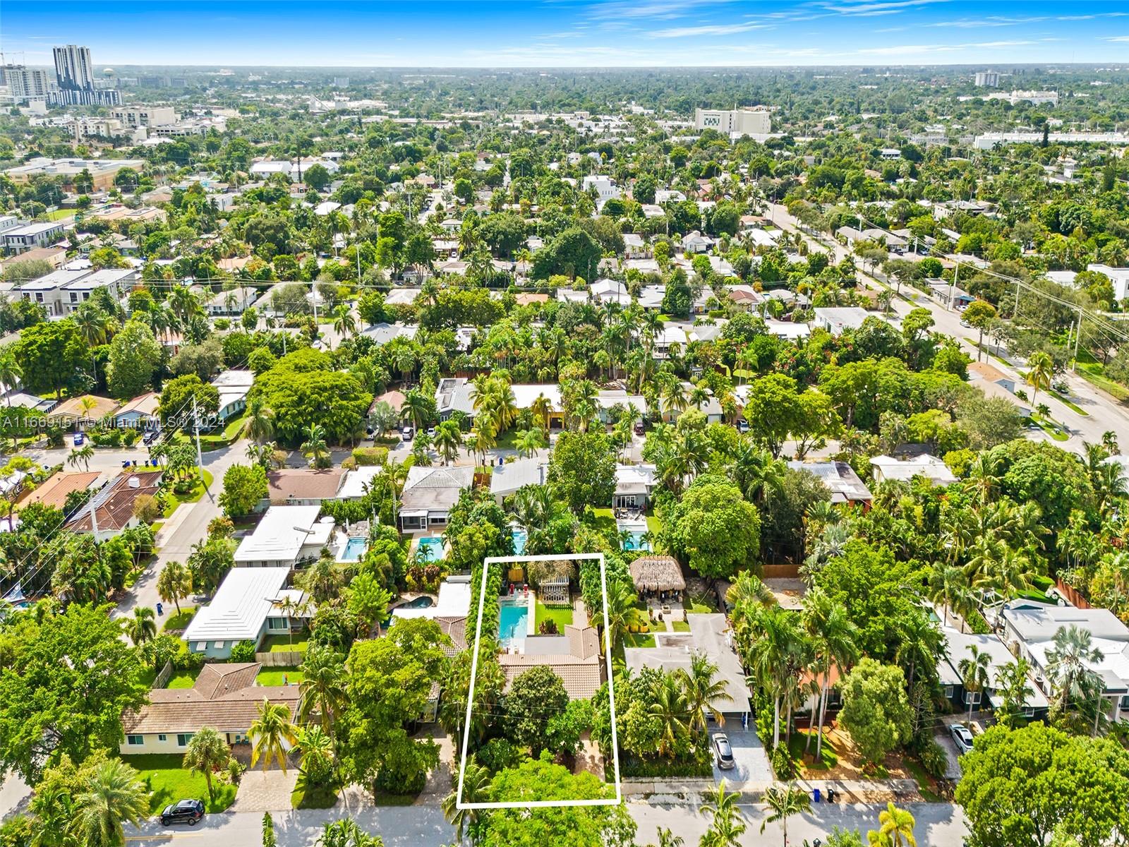 1215 NE 17th Way