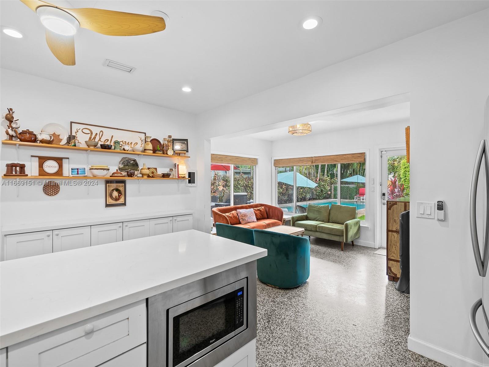 1215 NE 17th Way