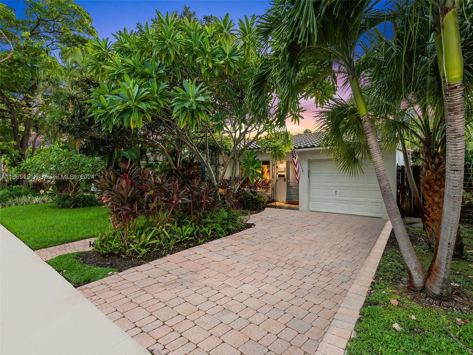 1215 NE 17th Way