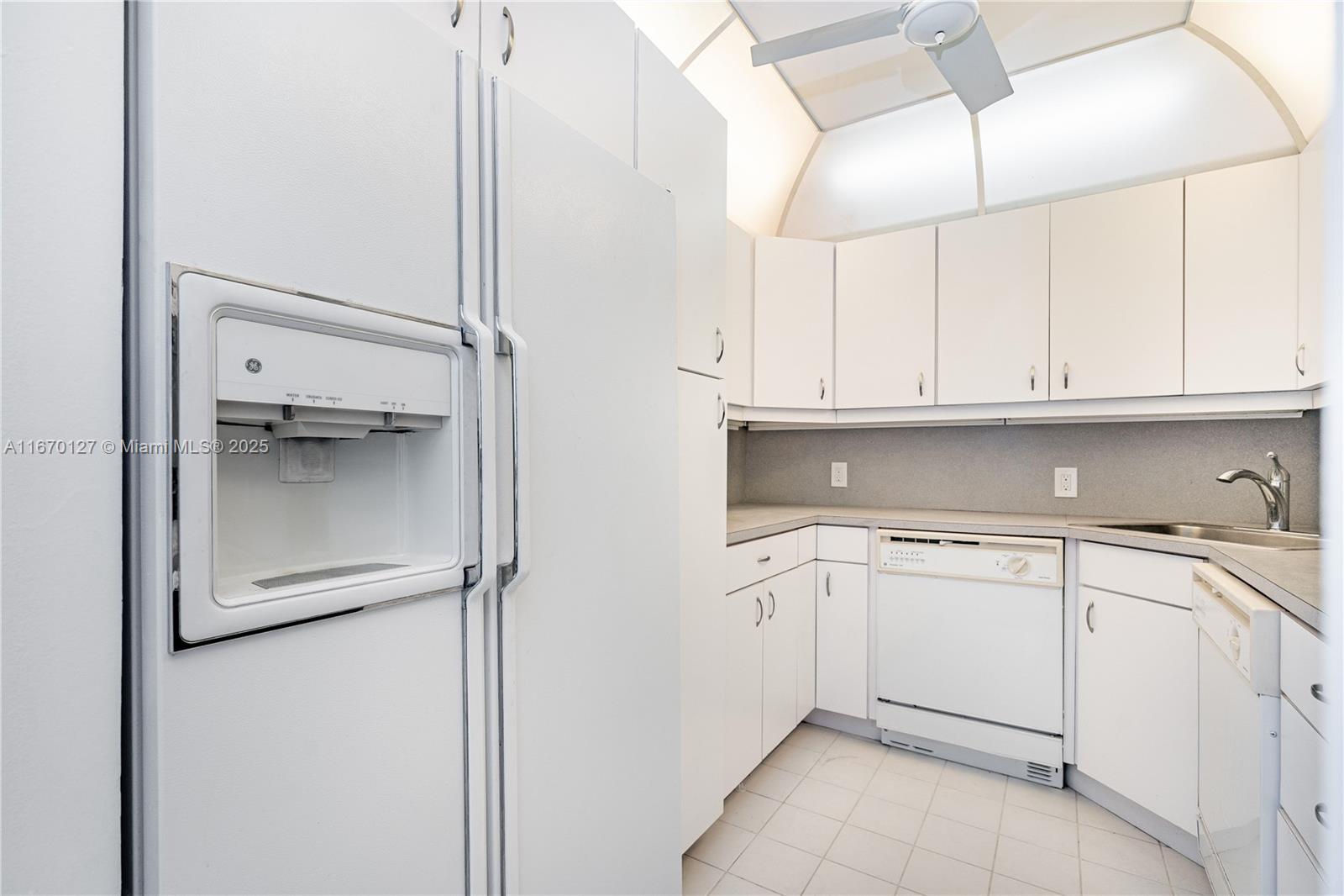 3625 N Country Club Dr # 901