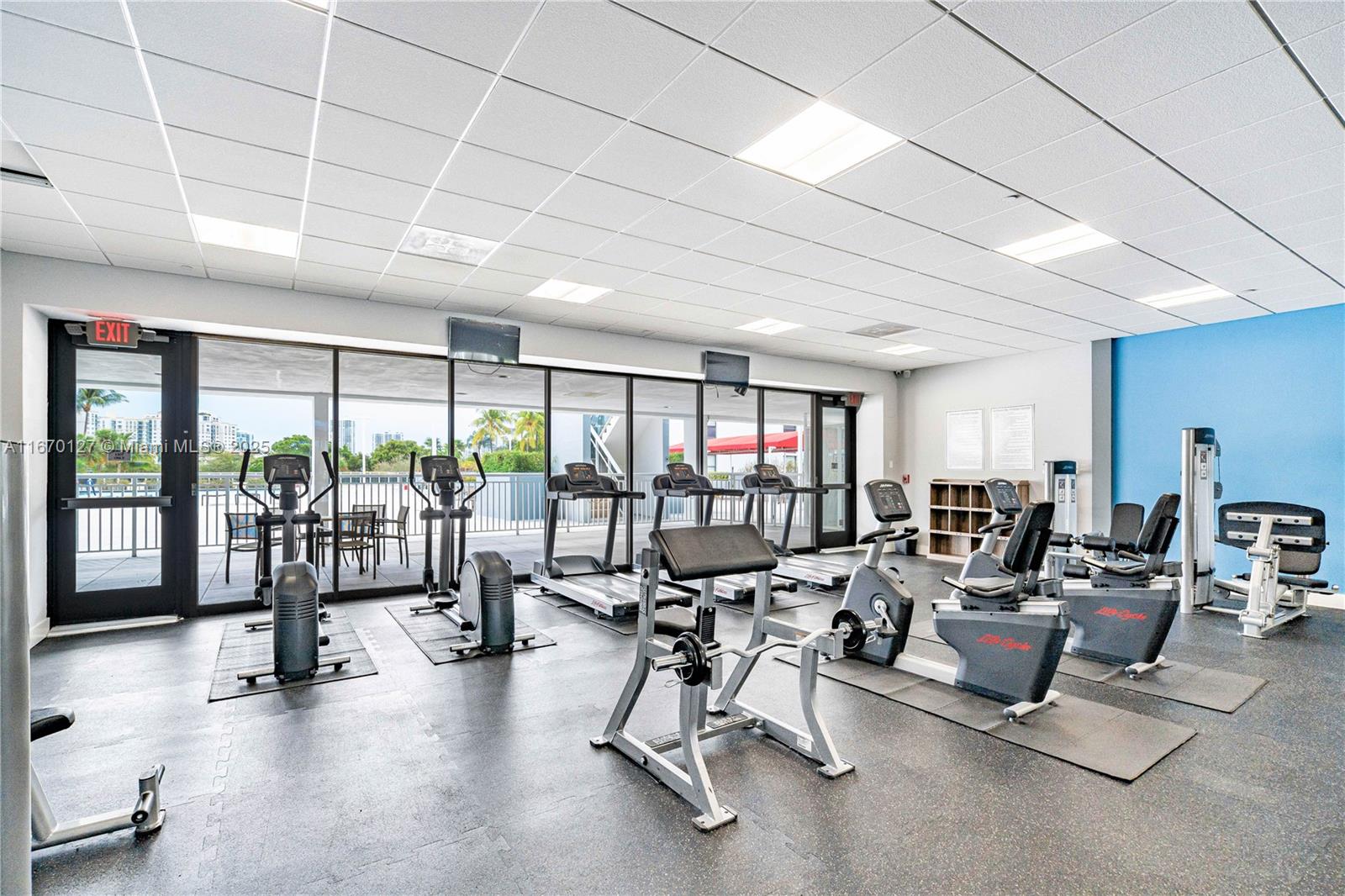3625 N Country Club Dr # 901