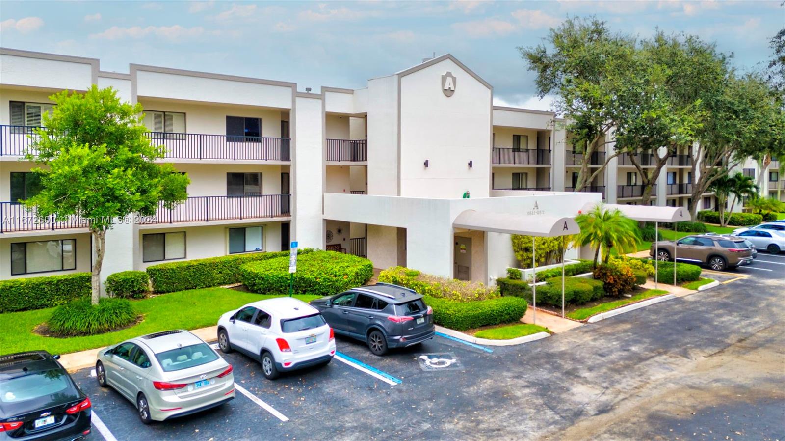 10568 E Clairmont Cir # 303