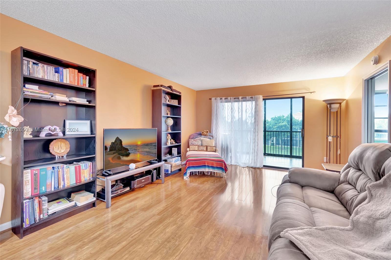 10568 E Clairmont Cir # 303
