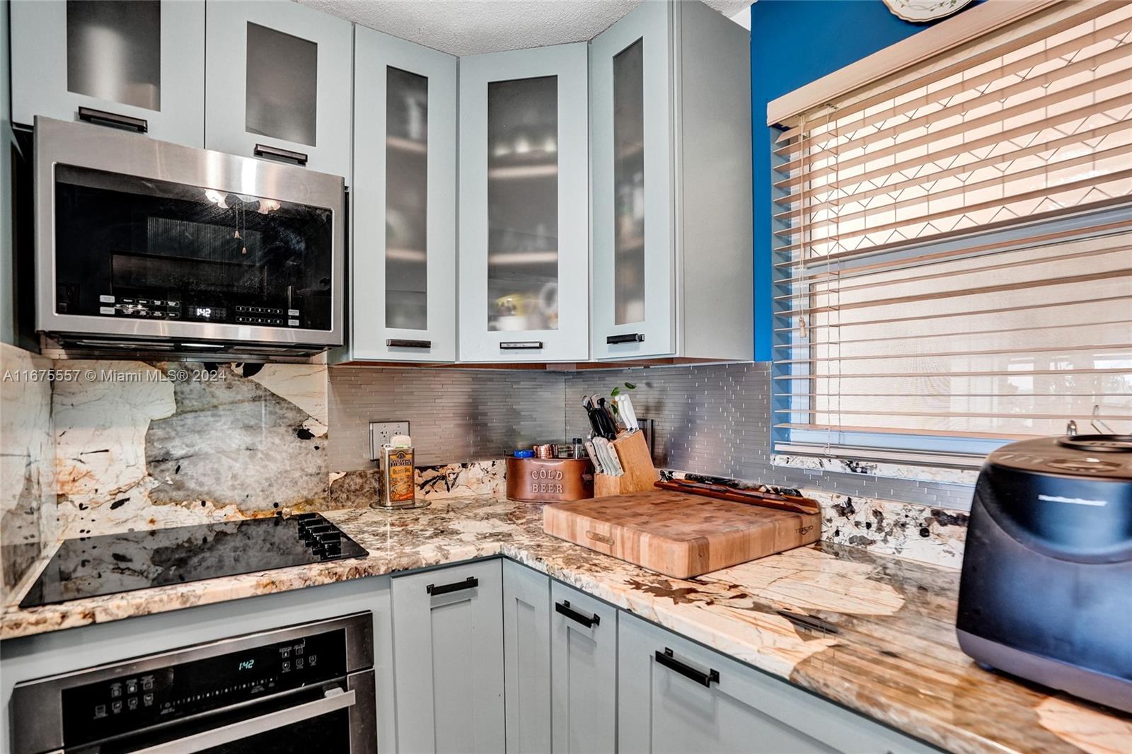 801 S Federal Hwy Unit: PH5