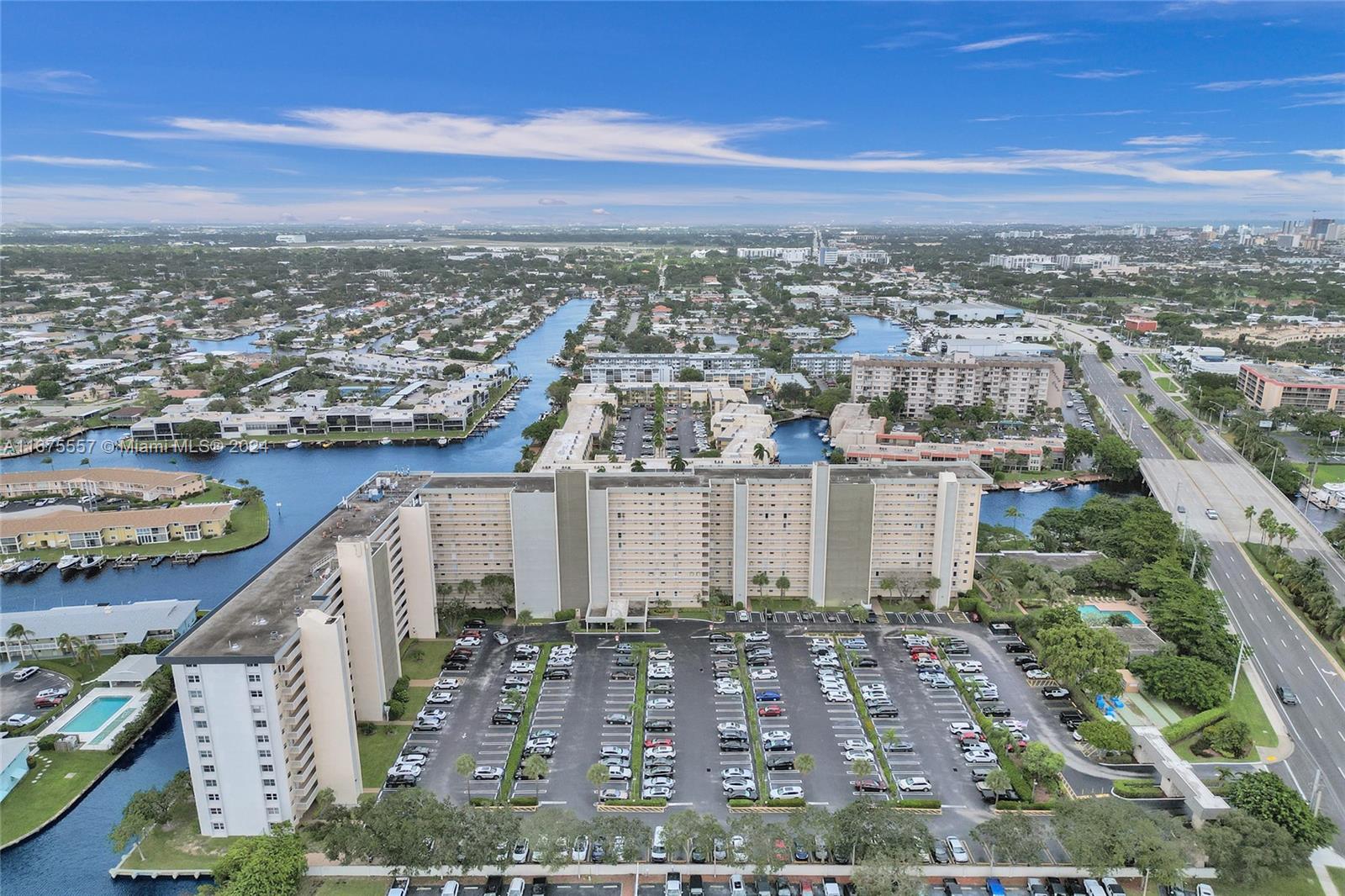 801 S Federal Hwy Unit: PH5