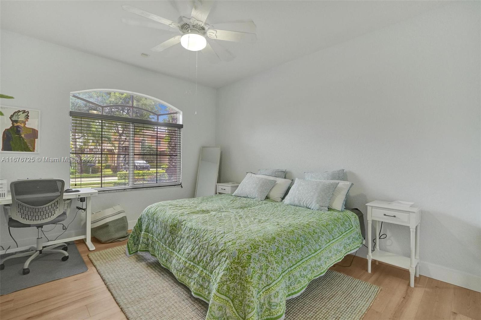 8040 NW 156th Ter