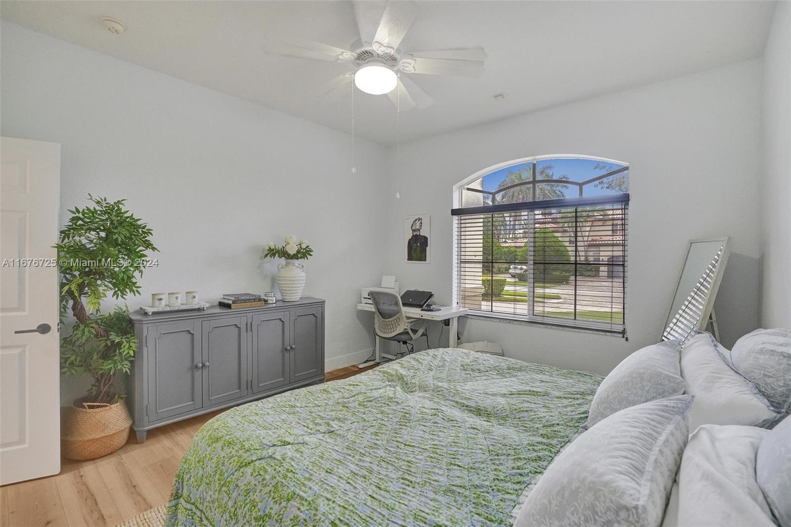 8040 NW 156th Ter