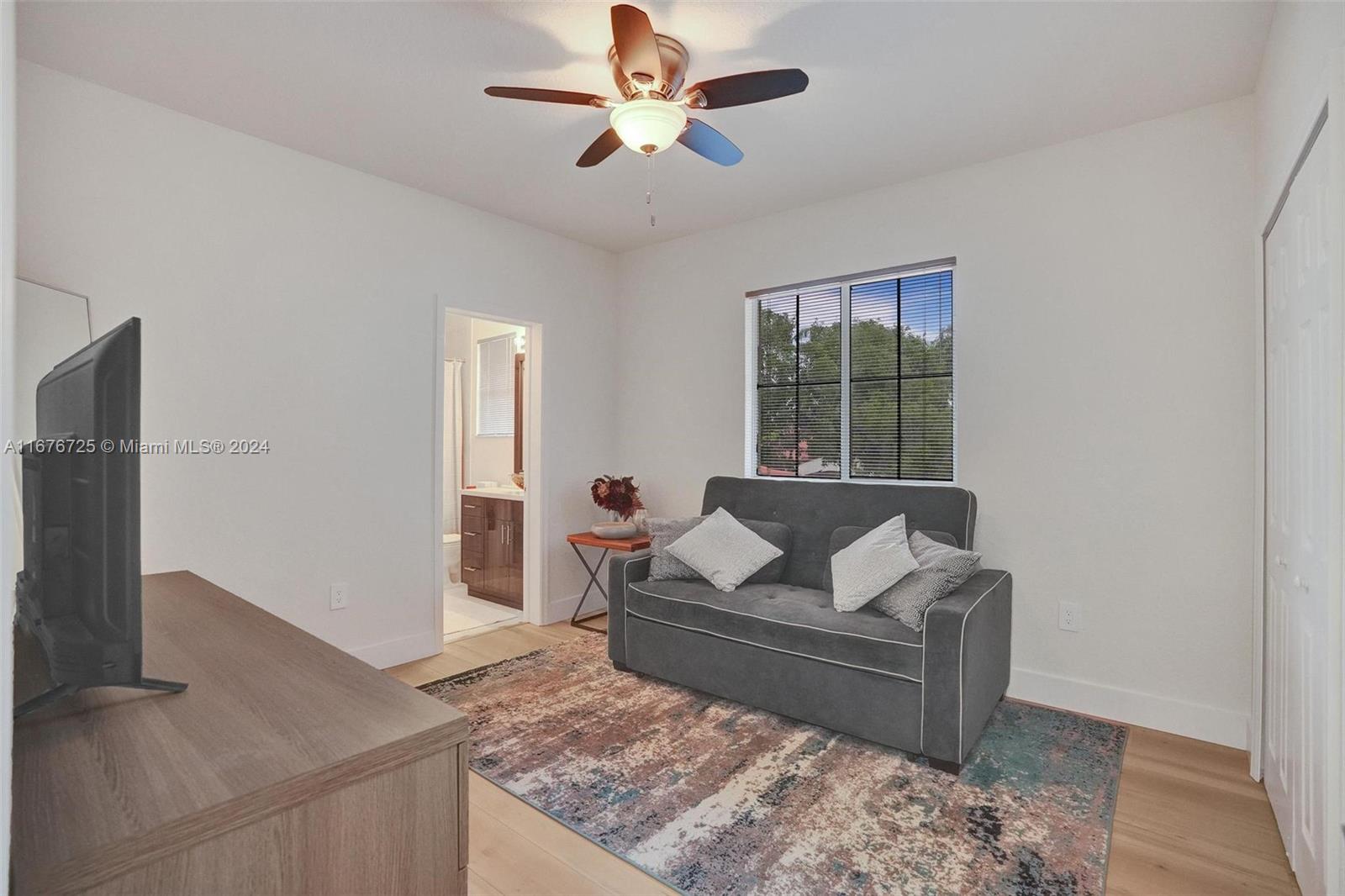 8040 NW 156th Ter