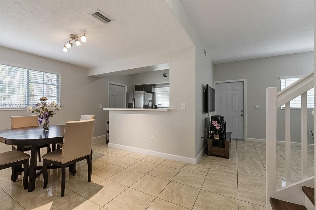 305 NW 19th St