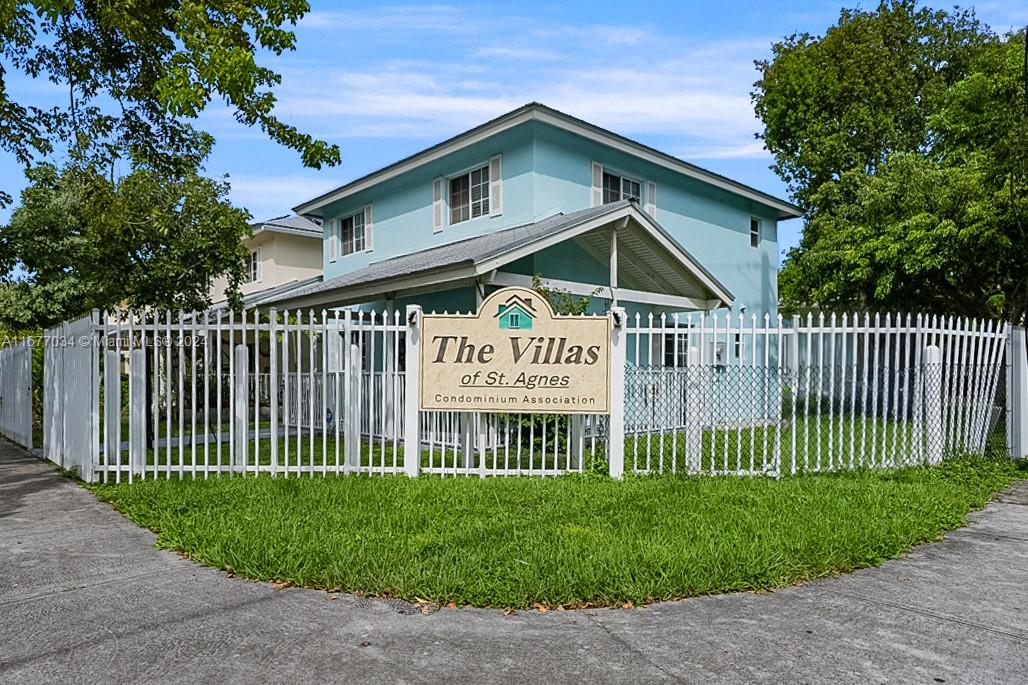 305 NW 19th St