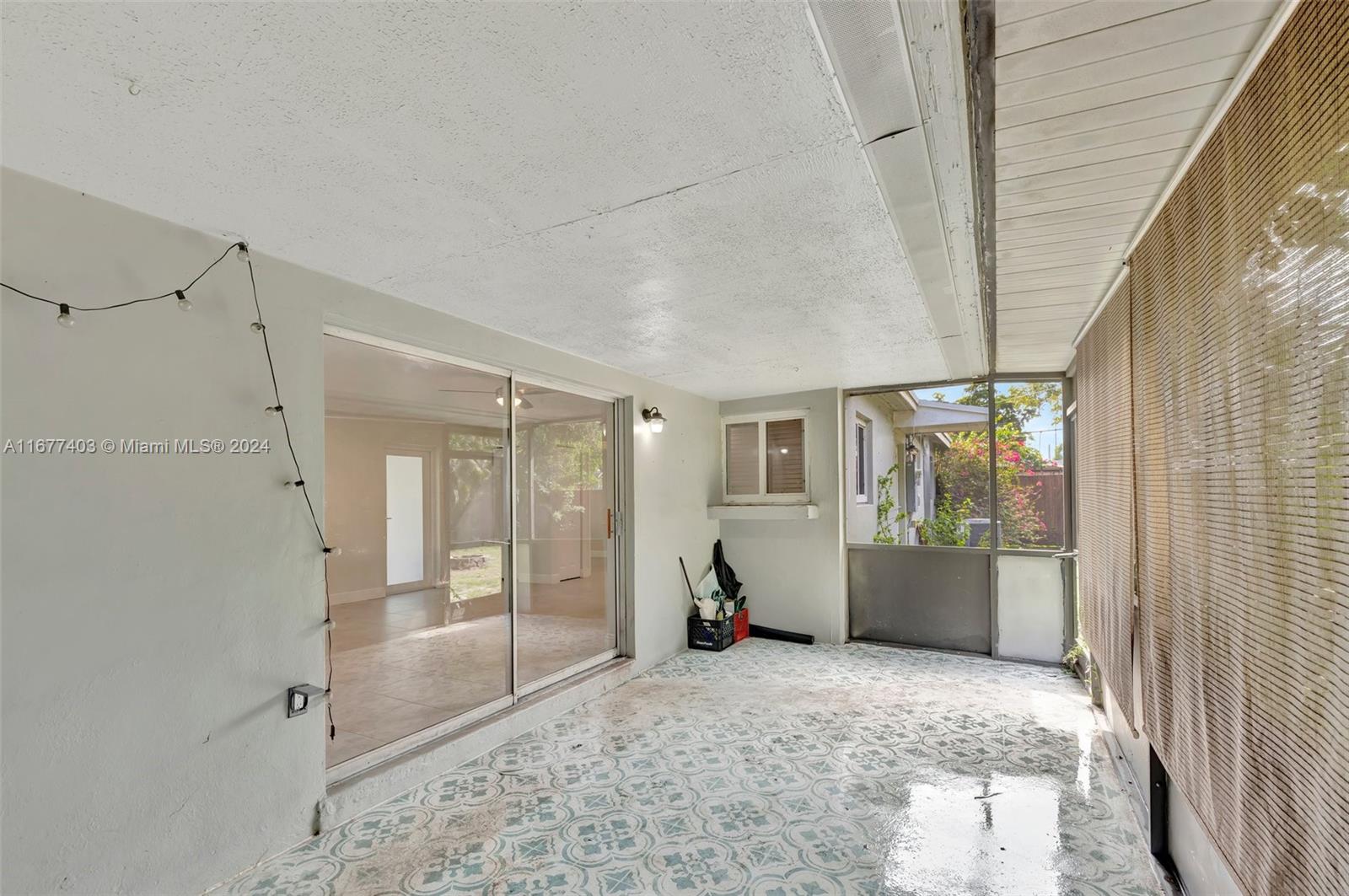 220 N 68th Ave