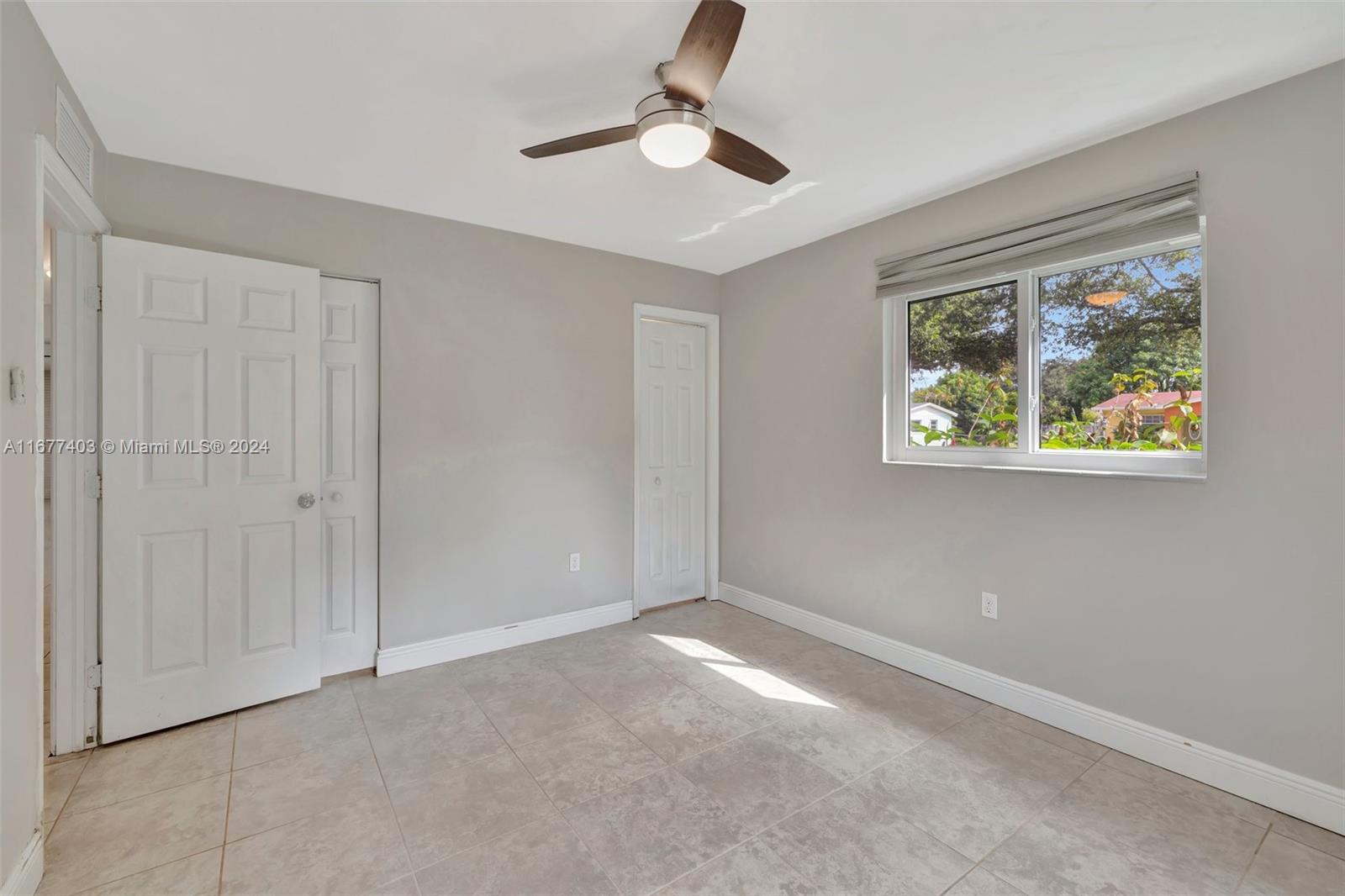 220 N 68th Ave