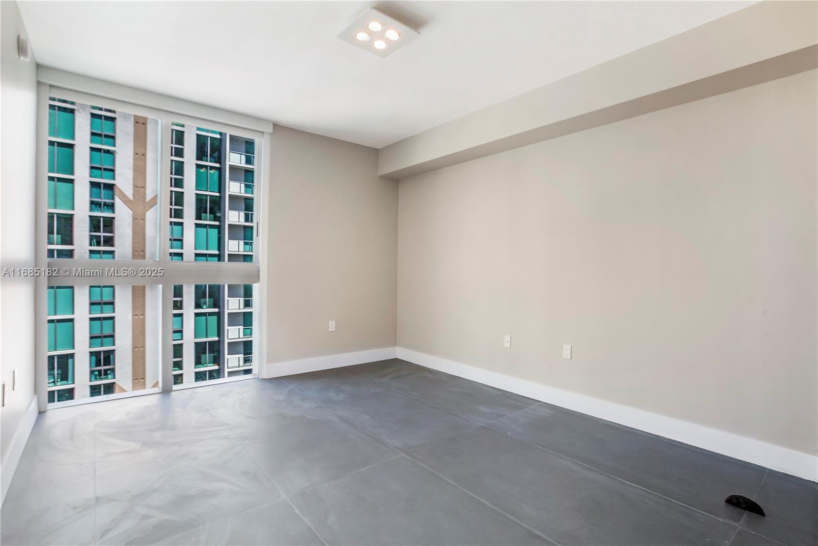 330 Sunny Isles Blvd # 1907 Unit: 5-1907