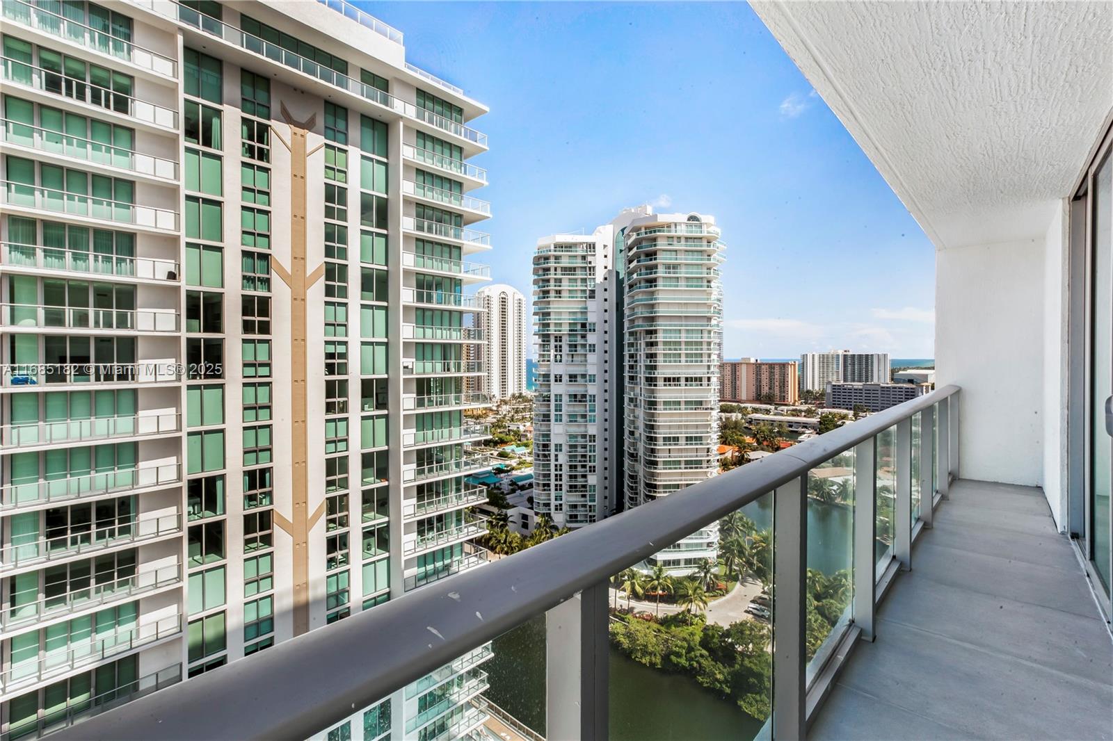 330 Sunny Isles Blvd # 1907 Unit: 5-1907