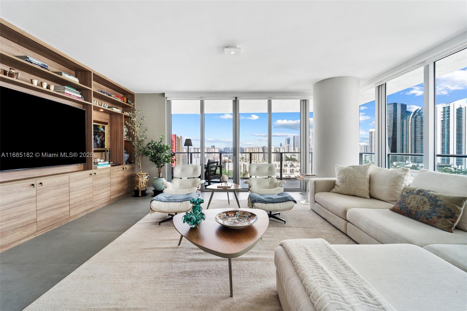 330 Sunny Isles Blvd # 1907 Unit: 5-1907