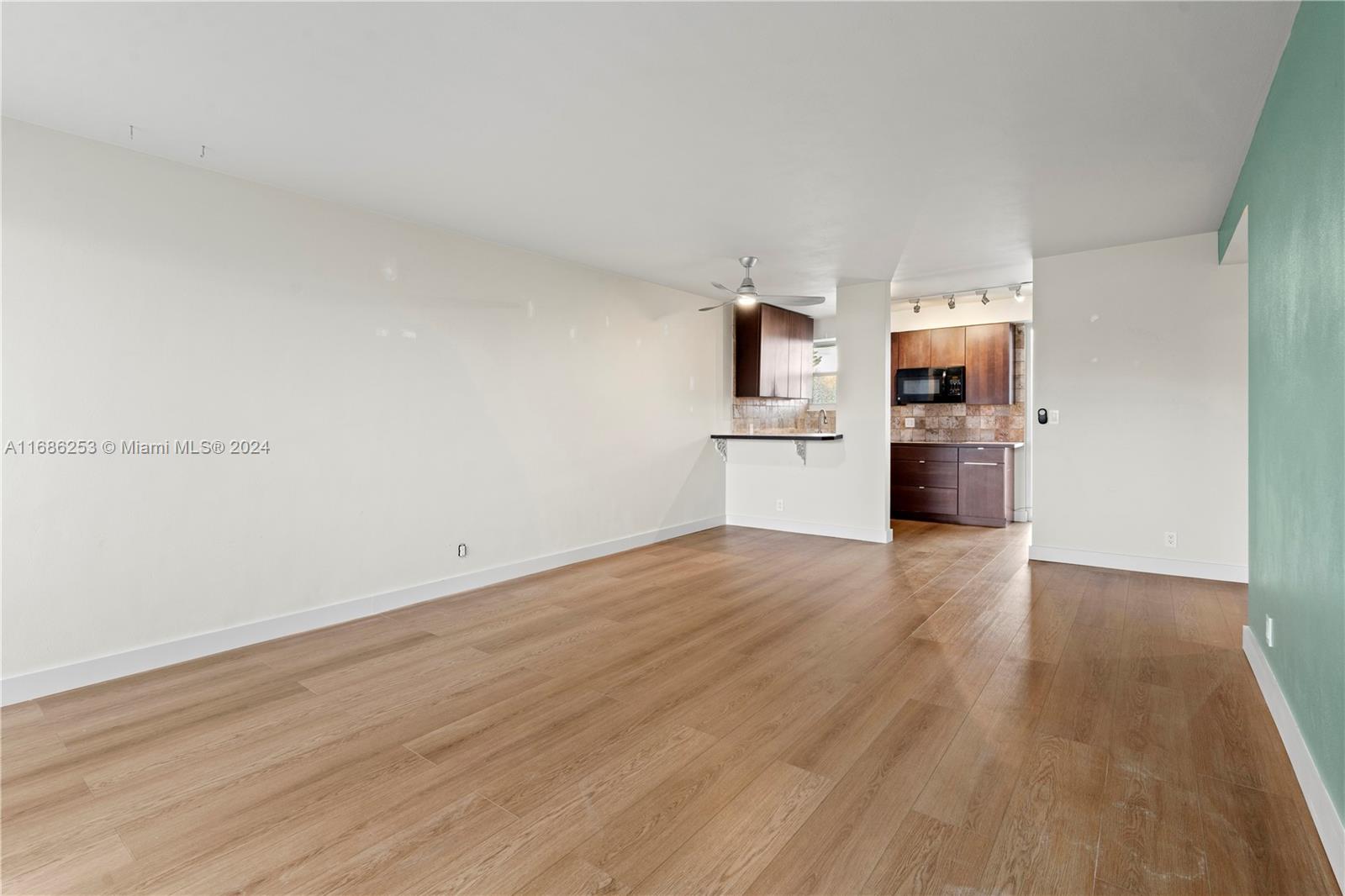 1900 S Ocean Dr # 209
