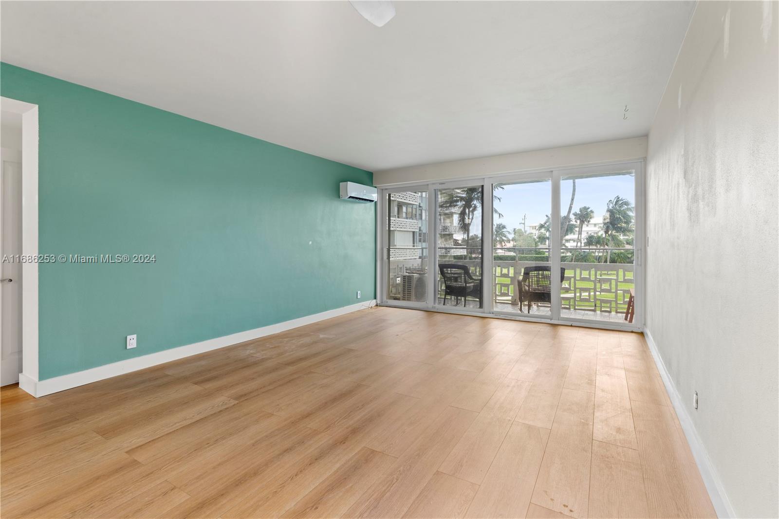 1900 S Ocean Dr # 209