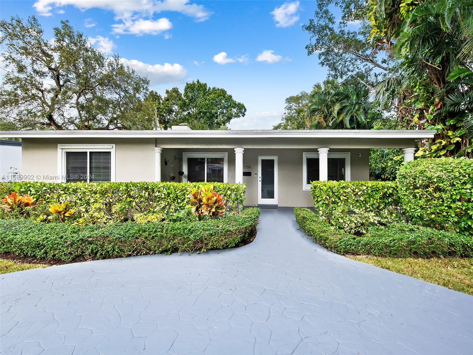 1733 SW 13th Ct