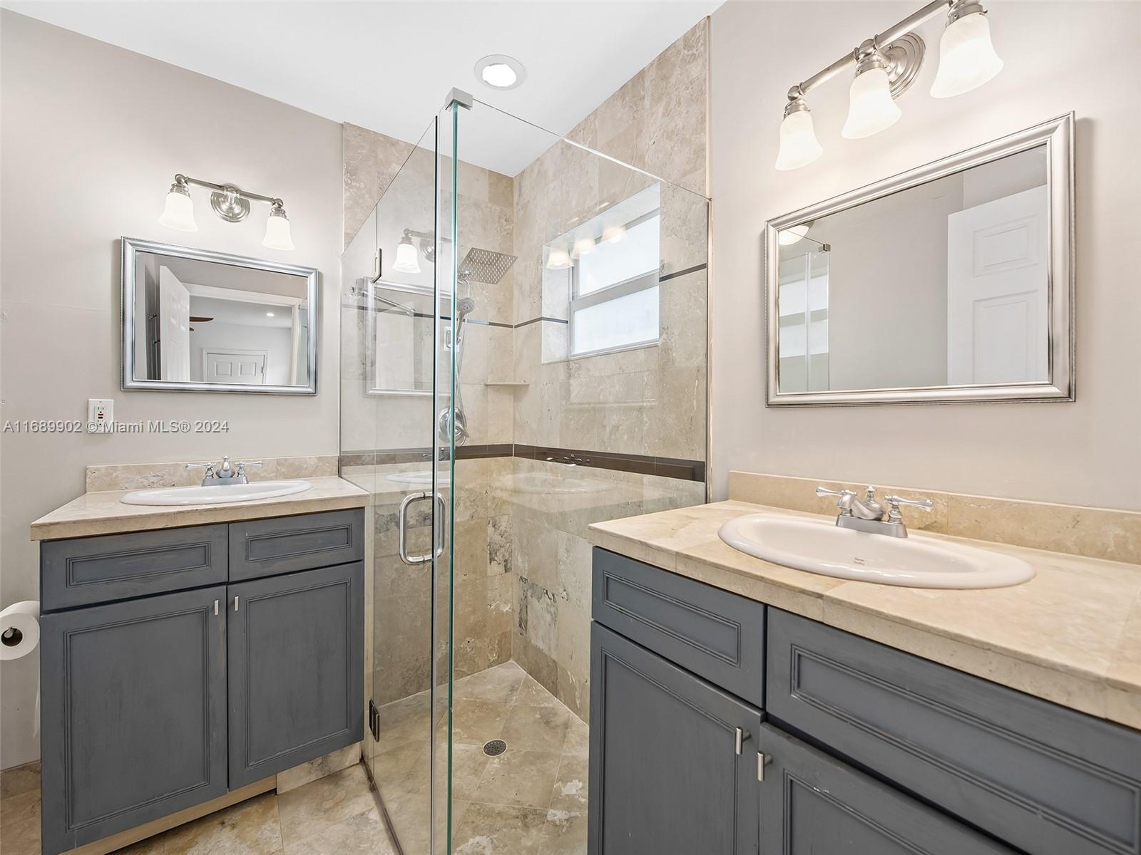 1733 SW 13th Ct