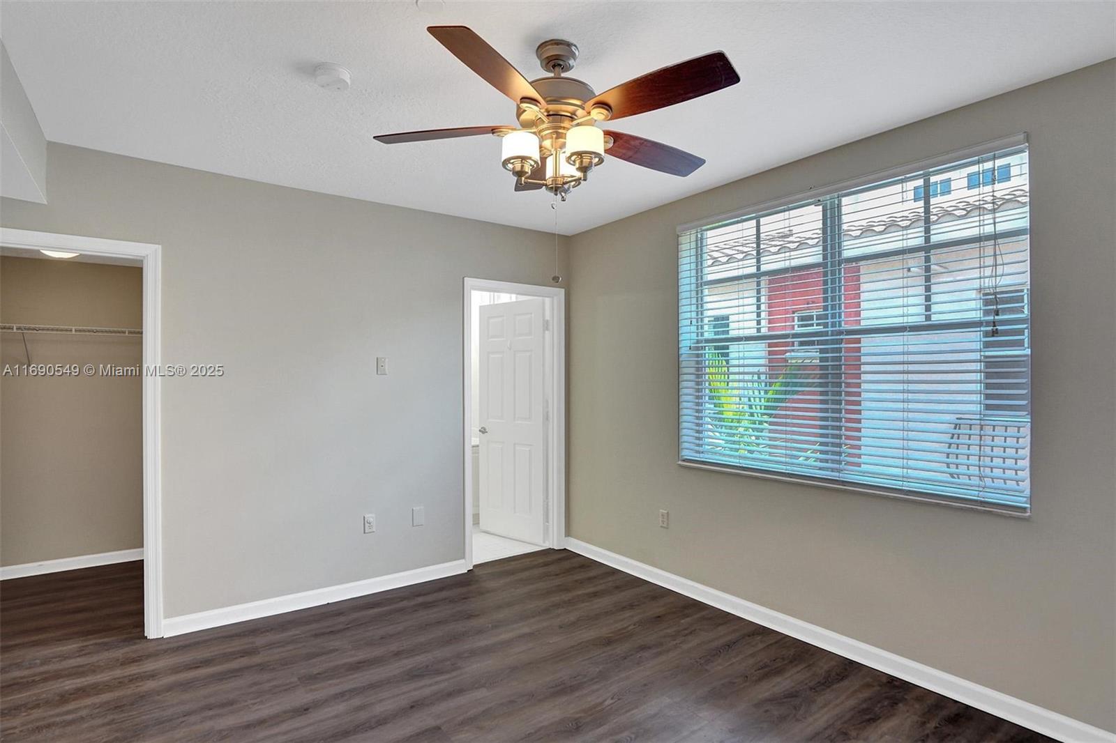 1033 NE 17th Way # 805