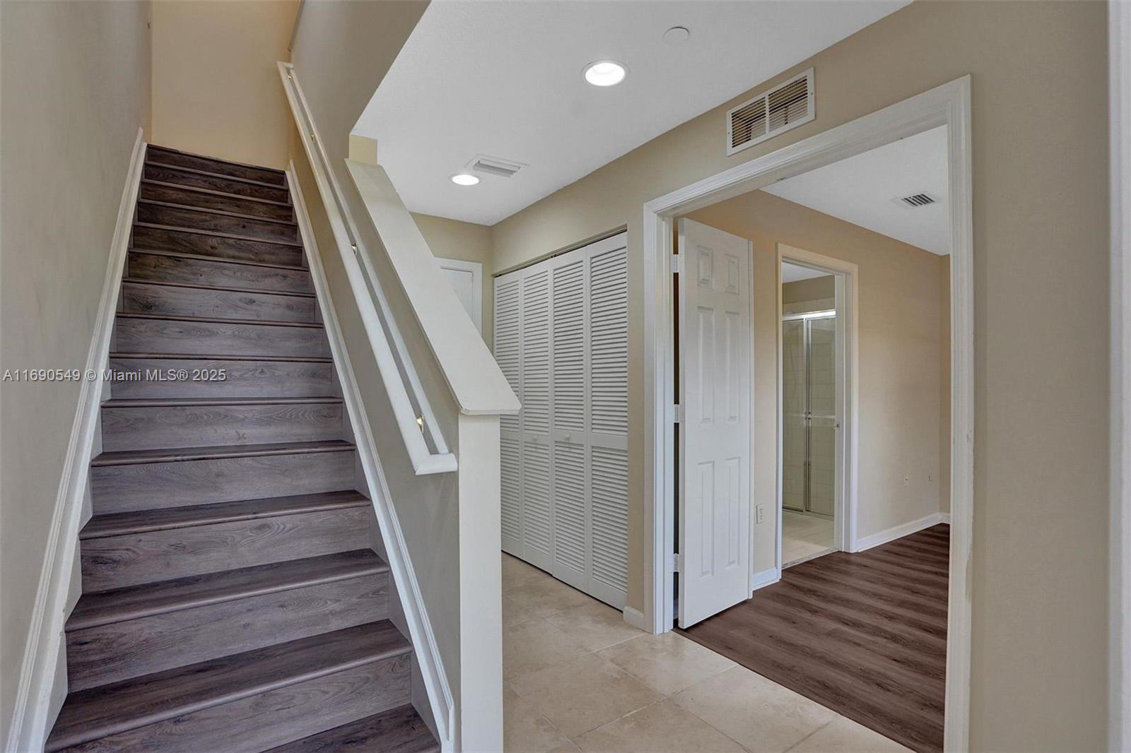 1033 NE 17th Way # 805