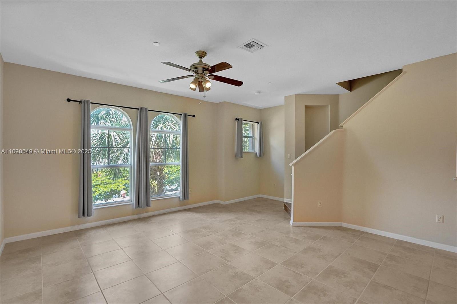 1033 NE 17th Way # 805