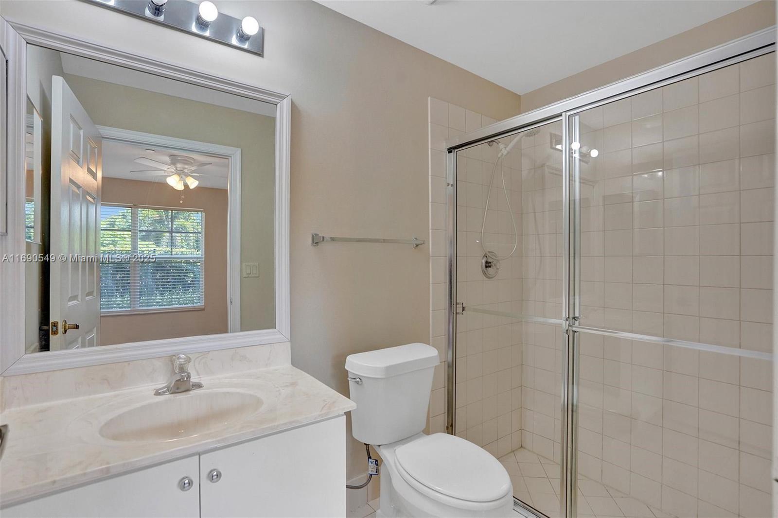 1033 NE 17th Way # 805