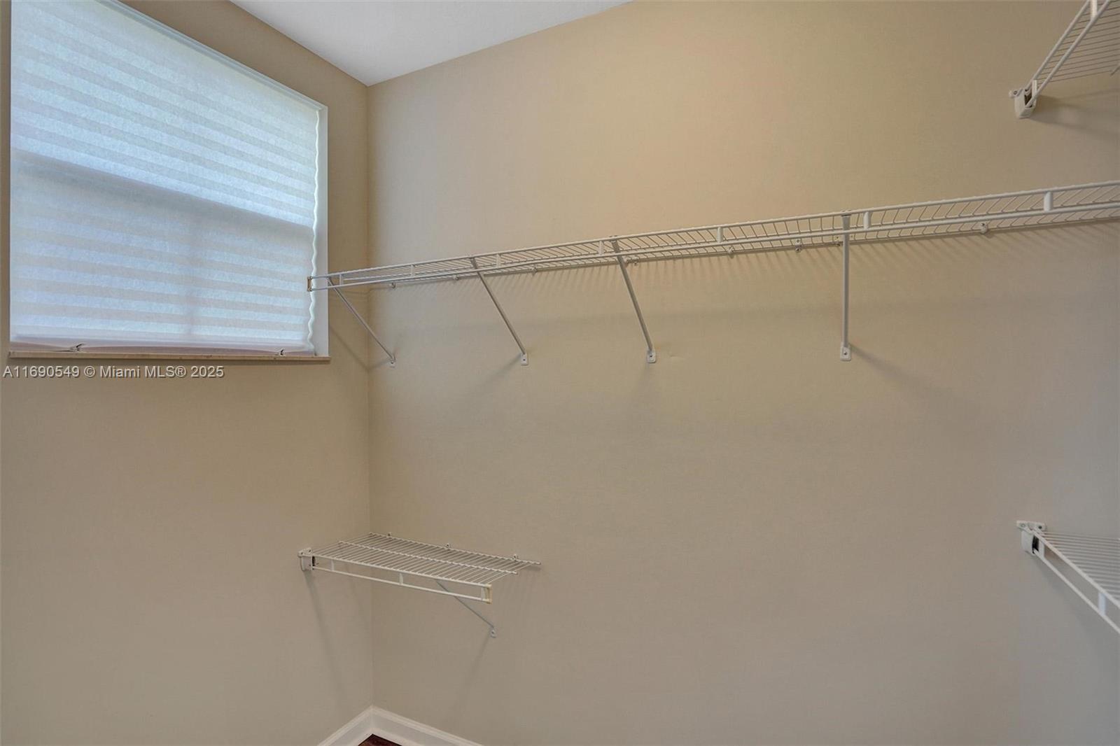 1033 NE 17th Way # 805