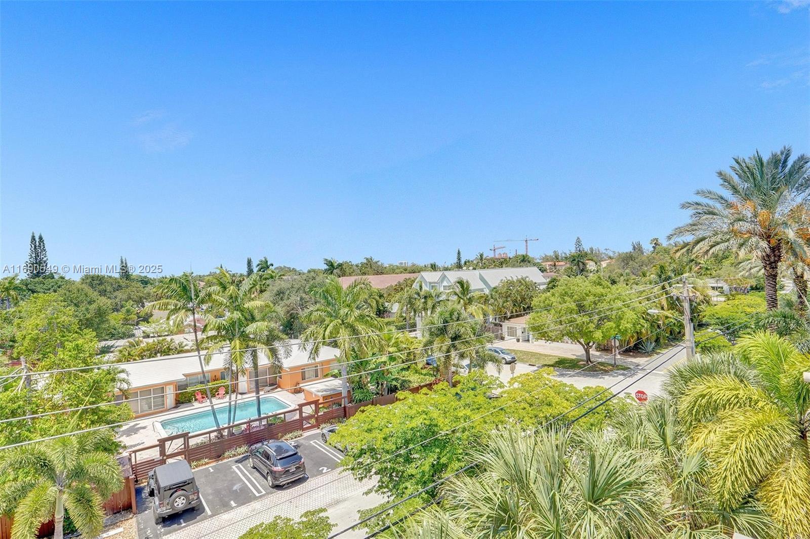 1033 NE 17th Way # 805
