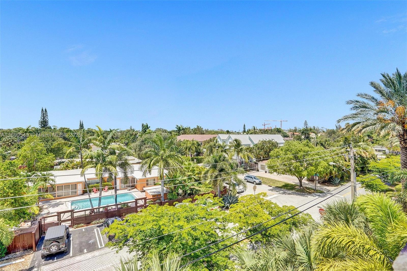 1033 NE 17th Way # 805