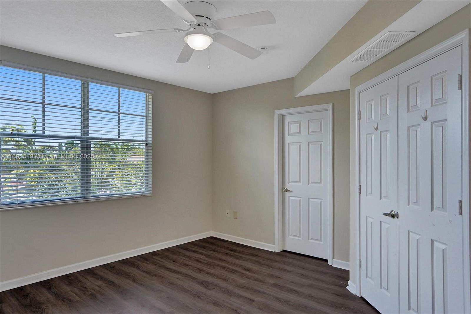 1033 NE 17th Way # 805