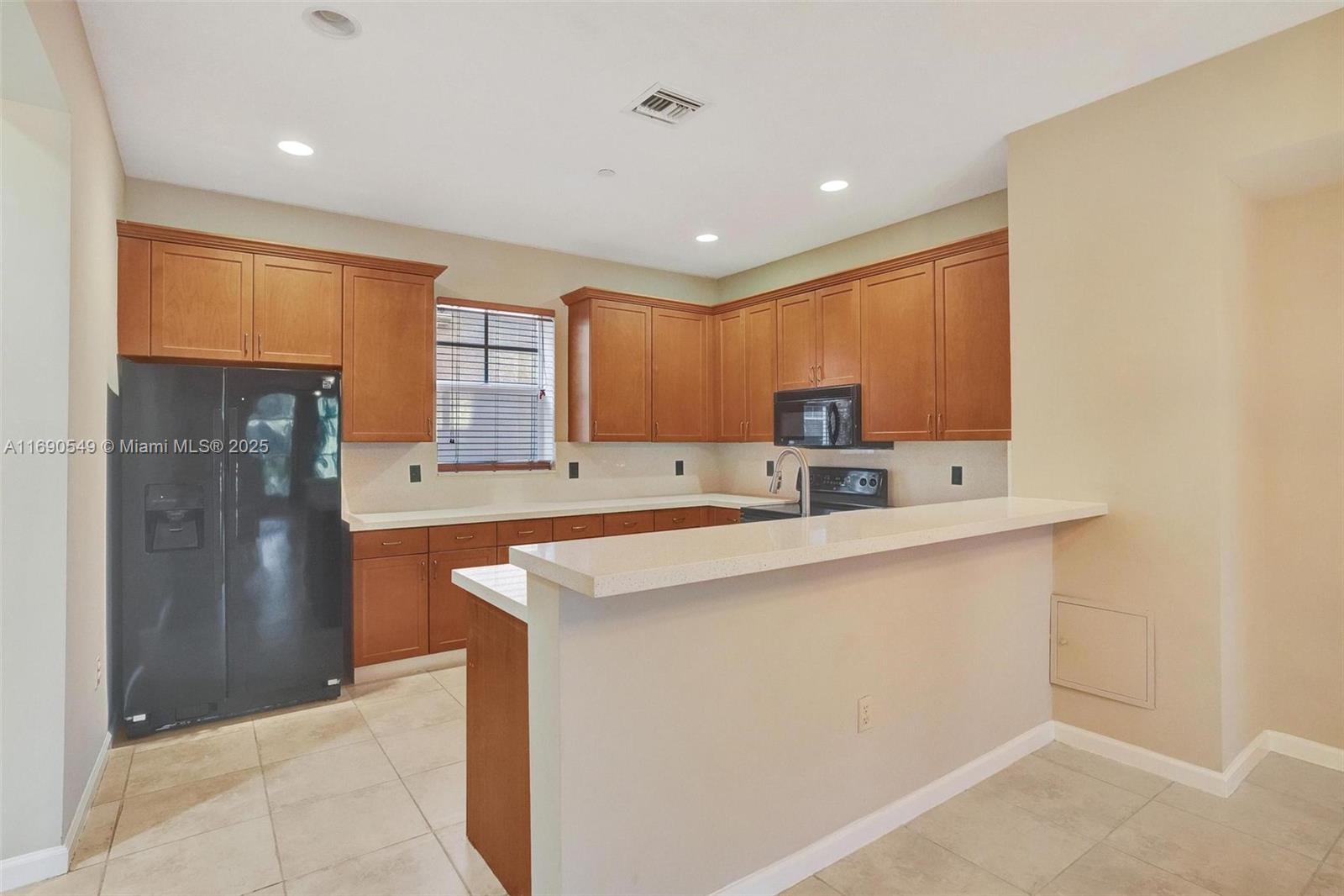 1033 NE 17th Way # 805