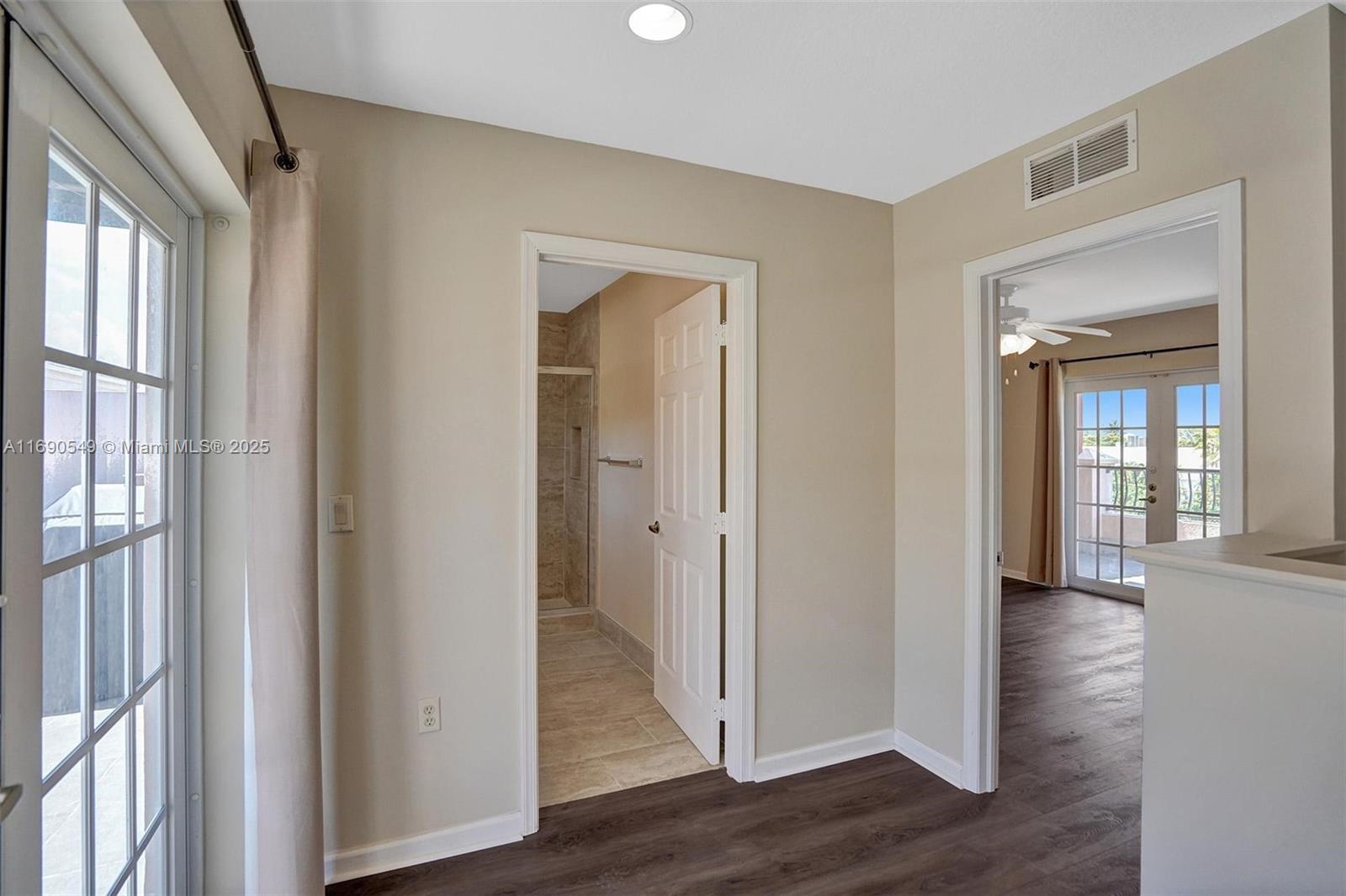 1033 NE 17th Way # 805