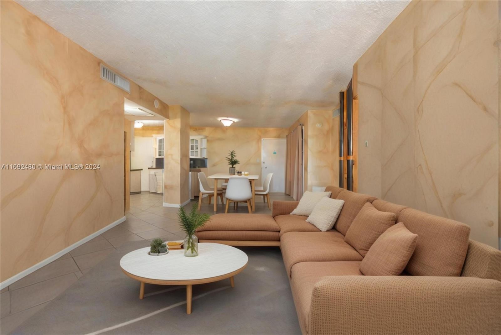 5555 Collins Ave # 14U