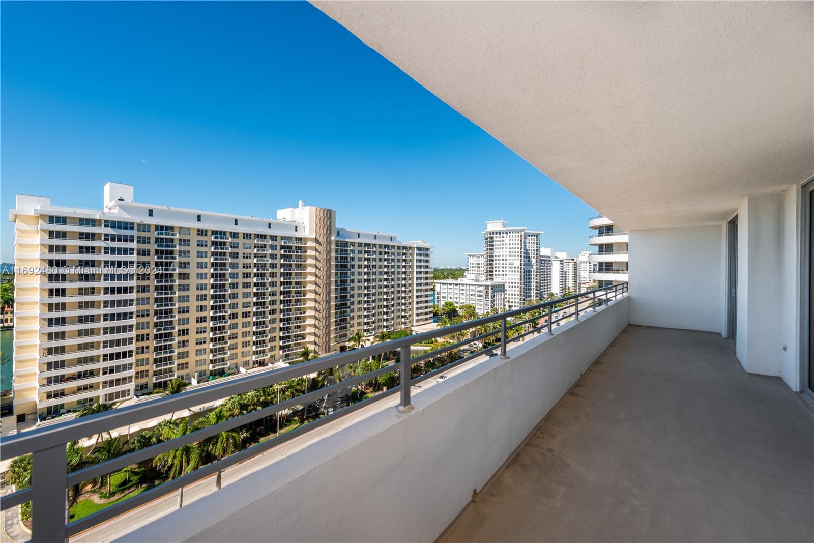 5555 Collins Ave # 14U