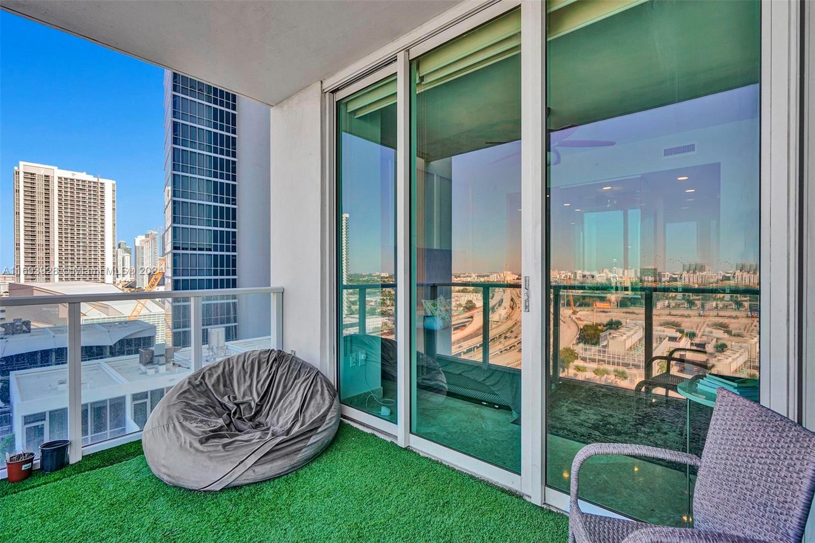 1040 Biscayne Blvd # 1506