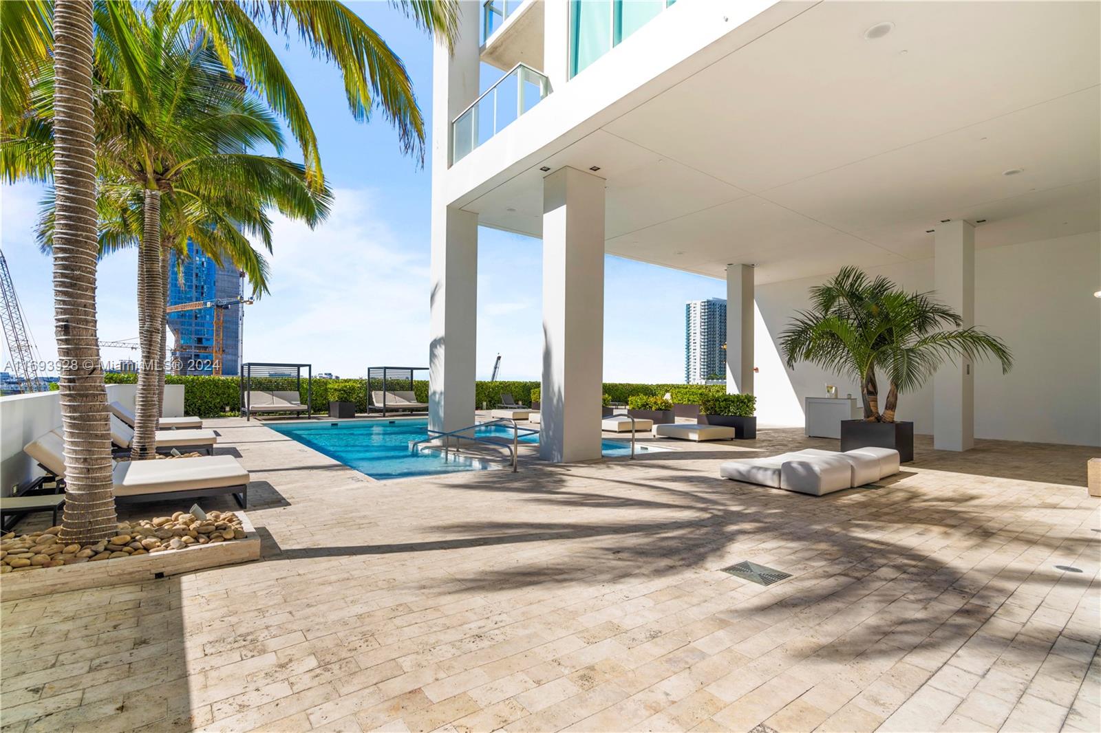 1040 Biscayne Blvd # 1506