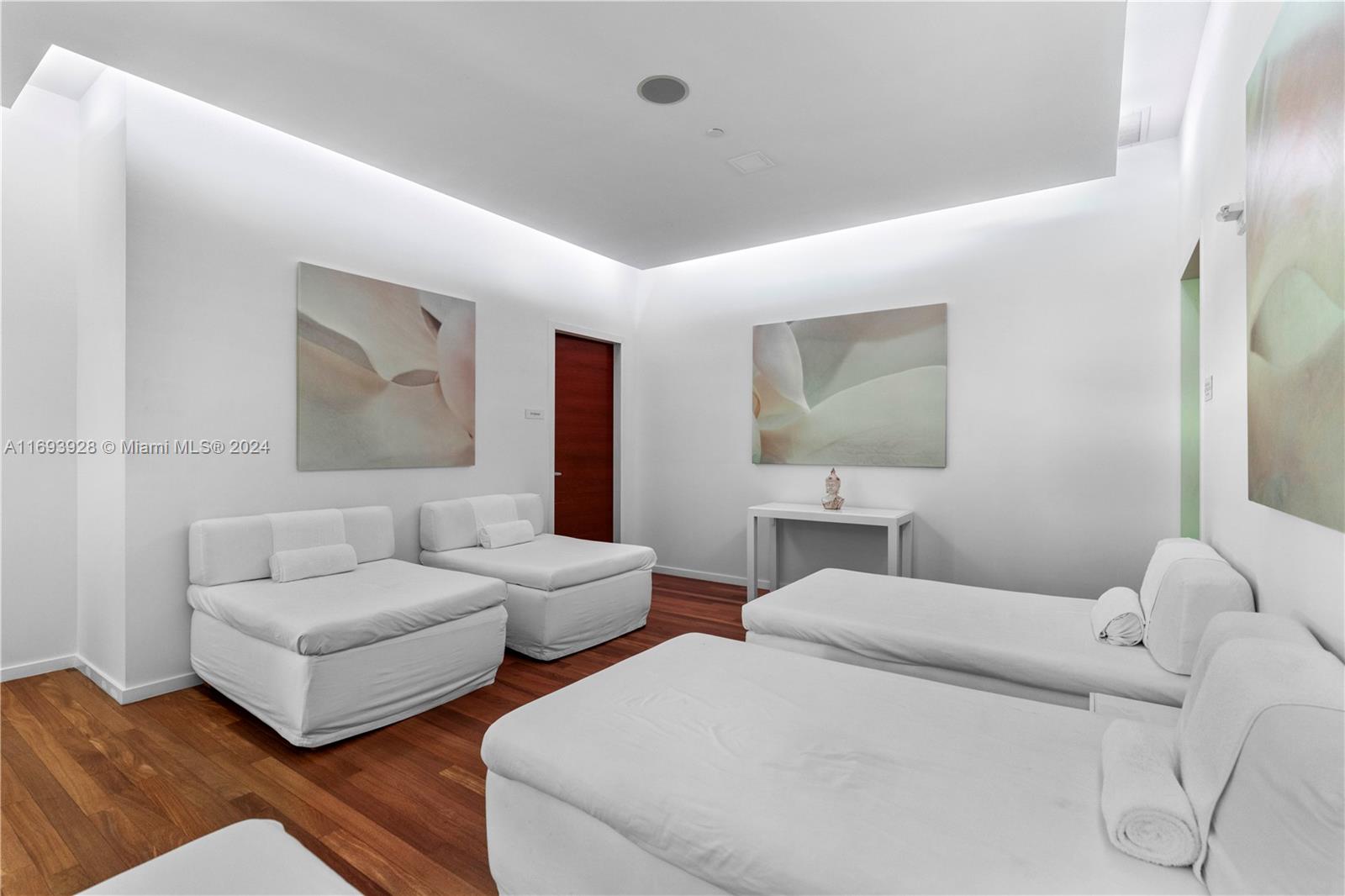 1040 Biscayne Blvd # 1506