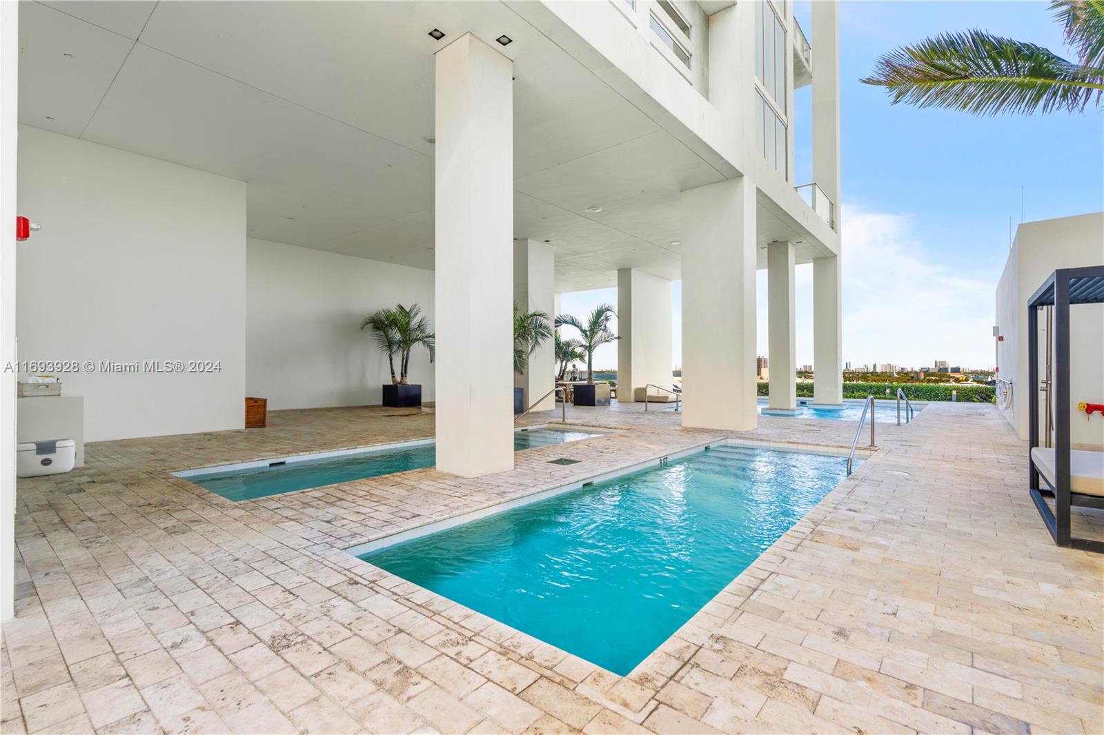 1040 Biscayne Blvd # 1506