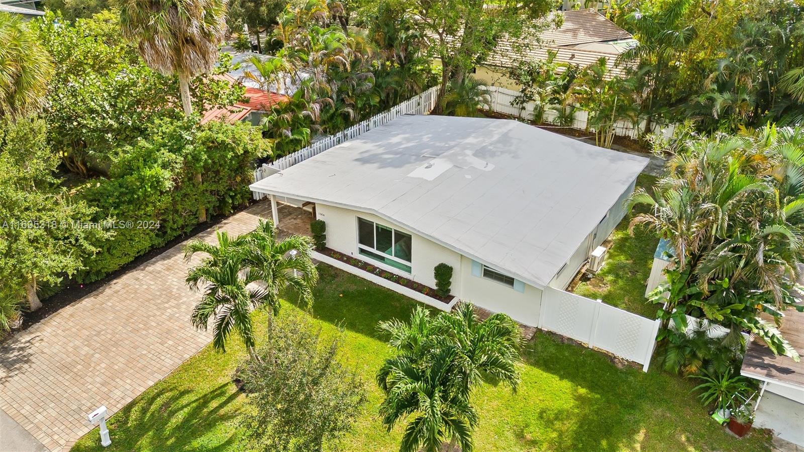 1504 SW 13th Ct