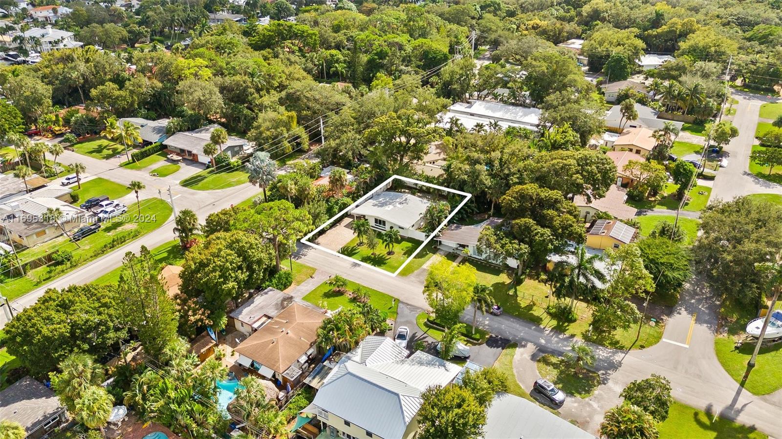 1504 SW 13th Ct