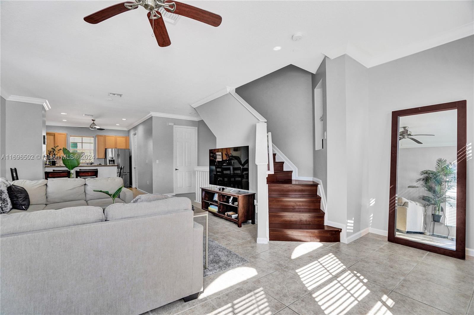 1033 NE 17th Way # 901