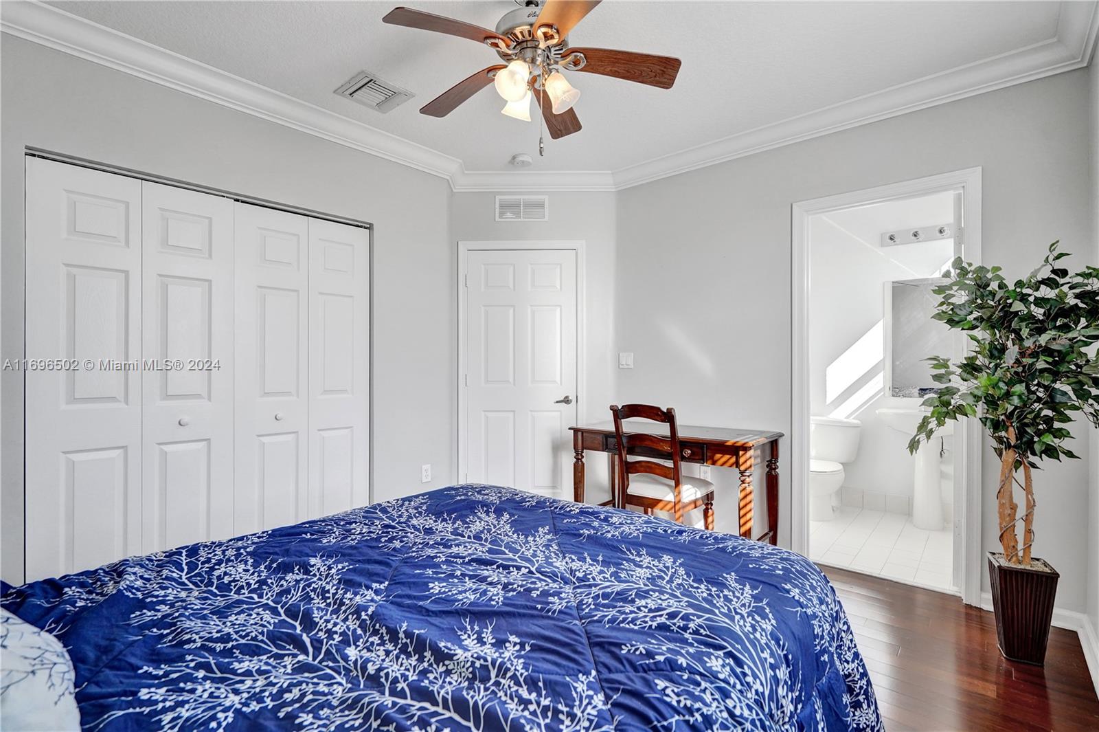1033 NE 17th Way # 901
