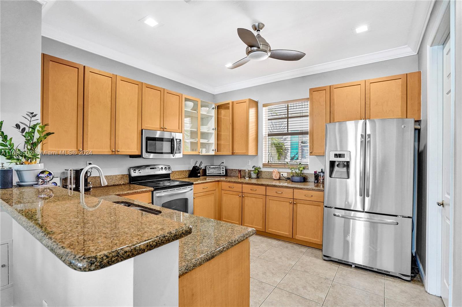 1033 NE 17th Way # 901