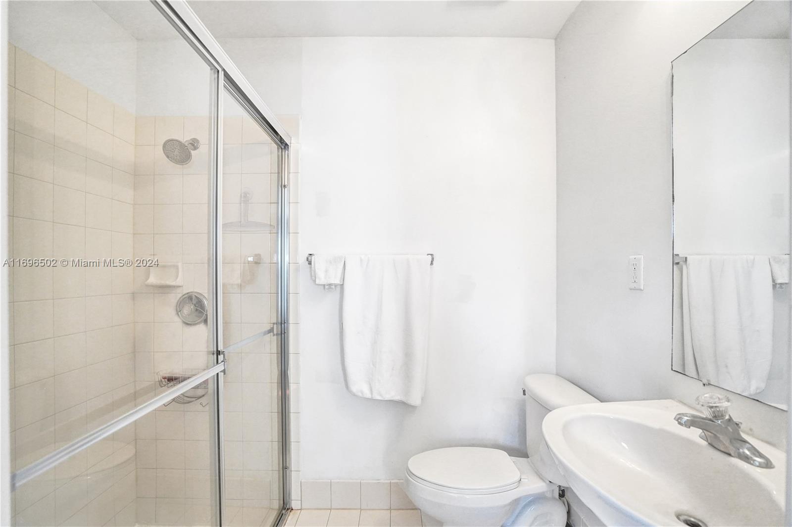 1033 NE 17th Way # 901