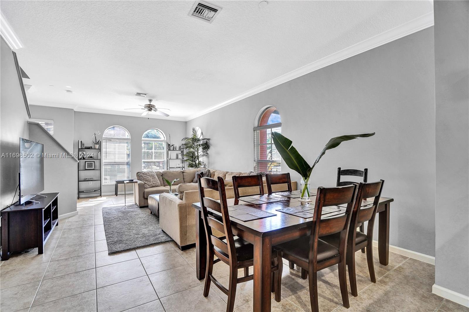 1033 NE 17th Way # 901